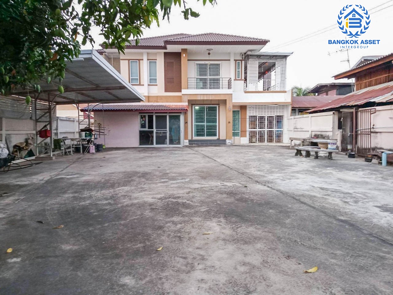 *****บ้านเดี่ยวมือสองพร้อมที่ดิน วารีราชเดช เนื้อที่กว้างขวางมากถึง 143 ตร.ว. ฟังก์ชัน 4 ห้องนอน 4 ห้องน้ำ ที่จอดรถ 5 คัน แถมฟรี! เครื่องปรับอากาศ 4 เครื่อง และเครื่องทำน้ำอุ่น 4 เครื่อง บนทำเลเดินทางสะดวก